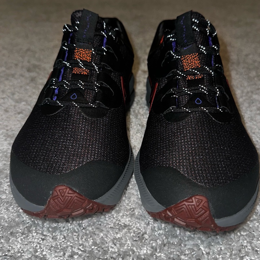 Nike Zoom Winflo 8 Shield Black Bronze Eclipse Sneakers - Picture 7 of 7